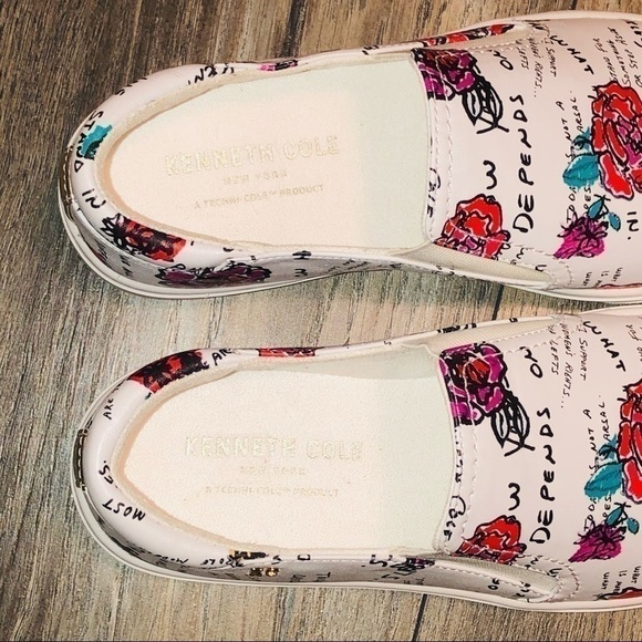 NWOB Kenneth Cole Floral Mara Slip-On Sneakers - Picture 3 of 12